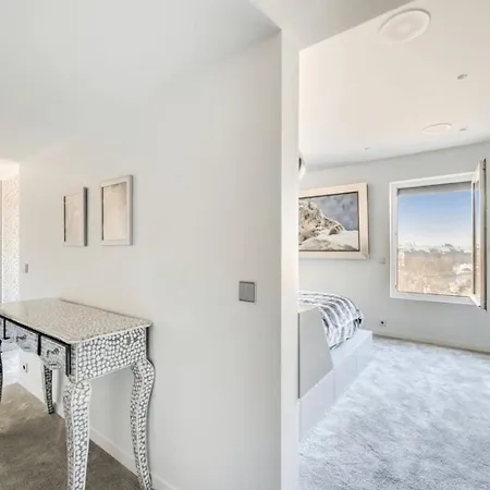 Elegant Apartment Offers Three Bedrooms *